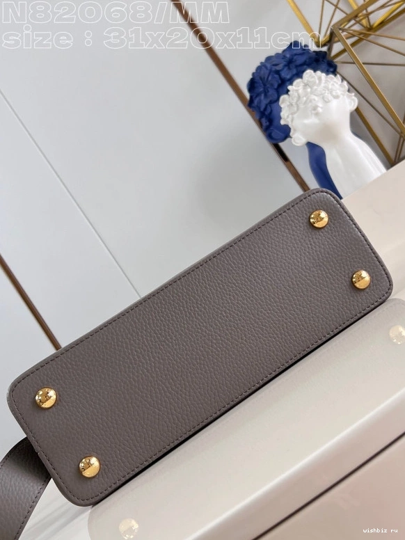 WIS LOUIS BB-31.5*20*11CM CAPUCINES VUITTON 0716